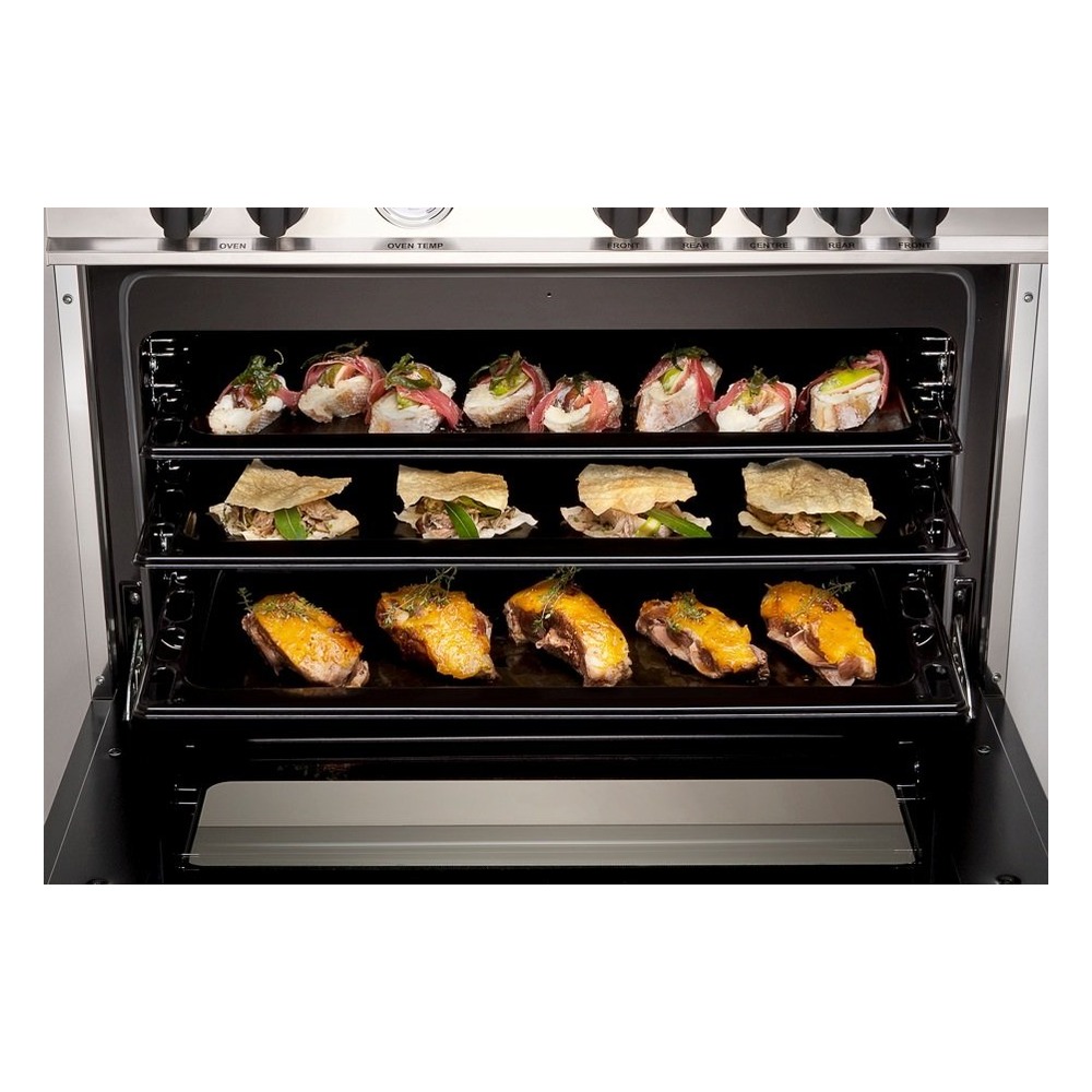 Fogão Bertazzoni Master MAS604GMFESXE 4 Queimadores Forno Elétrico Inox 60 cm 220V - queimador em funcionamento